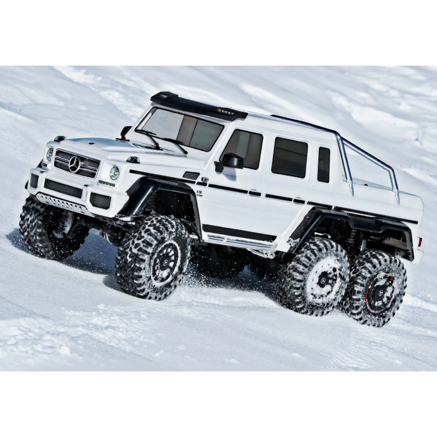 Traxxas TRX-6 1/10 6x6 Trail Crawler Truck W/Mercedes-Benz G 63 AMG Body (White) W/TQi 2.4GHz Radio #88096-4-WHT 6 Traxxas TRX-6 1/10 6x6 Trail Crawler Truck W/Mercedes-Benz G 63 AMG Body (White) W/TQi 2.4GHz Radio #88096-4-WHT - Image 4
